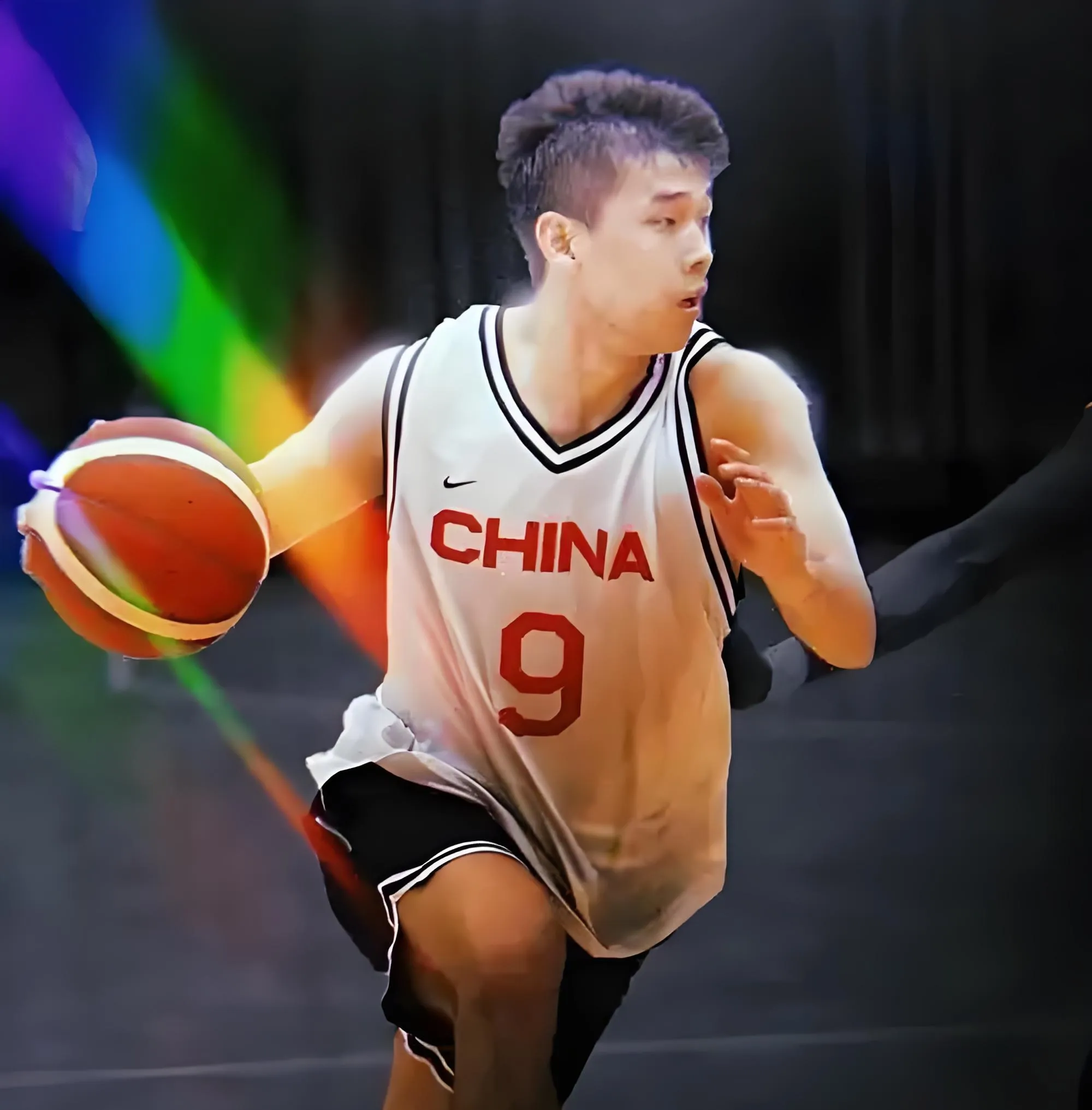 篮坛新星崭露头角：成为国内焦点赛事主力球员的简单介绍