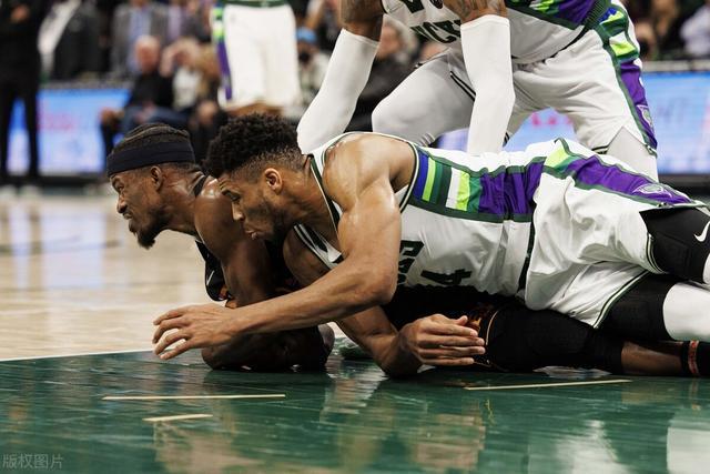 雄鹿大胜黄蜂,稳坐东部第一的简单介绍 雄鹿大胜黄蜂,稳坐东部第一的简单介绍