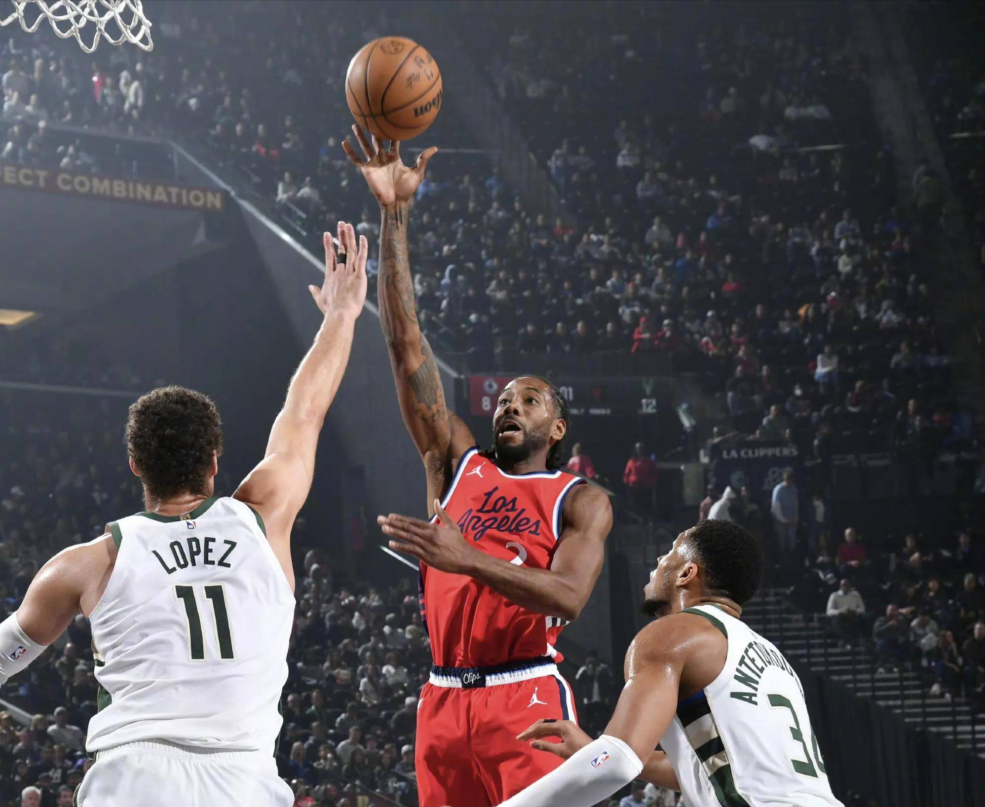 九游体育app-雄鹿轻取老鹰，高效比赛