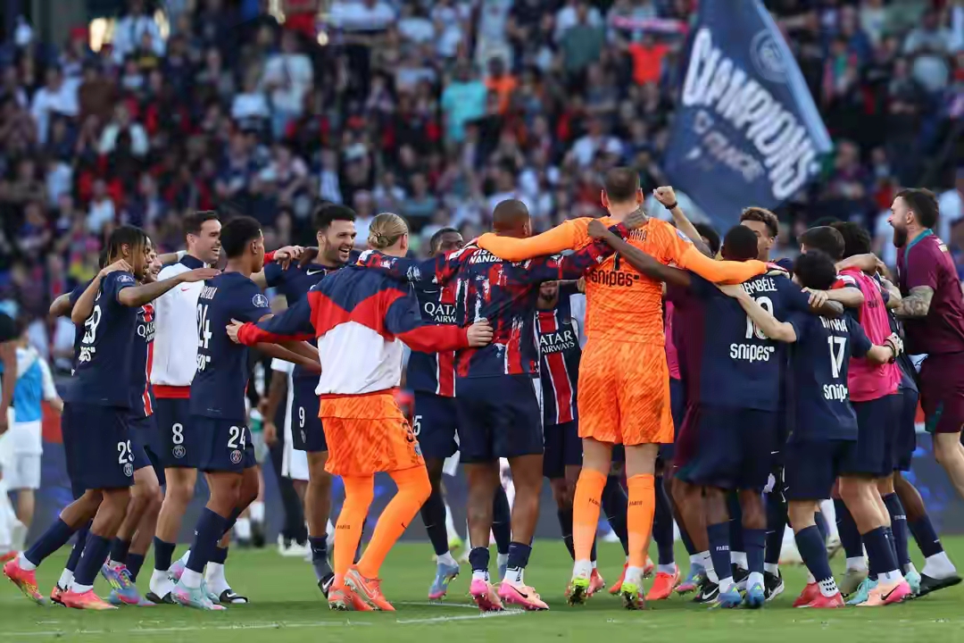 包含欧洲预选赛：风云变幻，胜负悬殊的词条