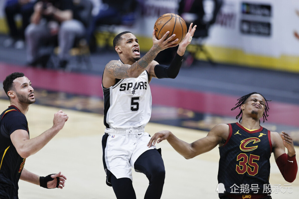 九游体育入口-包含斯图加特小将崛起，或将成为球队中流砥柱的词条